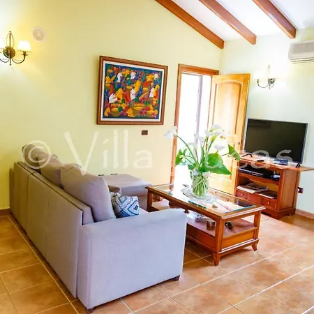 Casa Lucas Holiday home Vega de San Mateo
